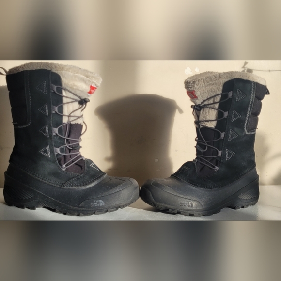 Northface waterproof winter boots - Picture 4 of 11
